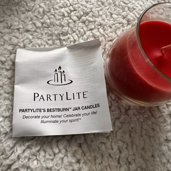 New Party Light 3.7 oz Mini Barrel Candle Apple Orchard Scented Retired Fall - Picture 1 of 8